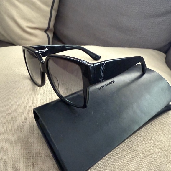 SAINT LAURENT sunglasses ⭐️⭐️⭐️🔥🔥🔥⭐️⭐️⭐️ - Picture 6 of 14